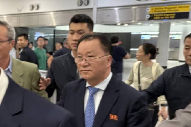 김선경 북한 외무성 부상이 제80차 유엔총회에 참석하기 위해 25일(현지시간) 밤 미국 뉴욕 JFK 공항에 도착했다. 연합뉴스