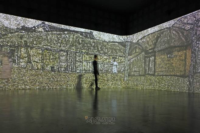 박수근라키비움에서는 박 작가의 작품을 프로젝트 매핑으로 표현한 영상이 생동감을 더한다.