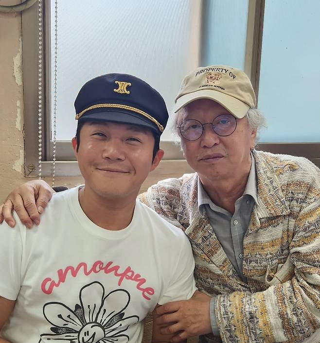 조세호(왼쪽)와 故 전유성 /사진=조세호 SNS