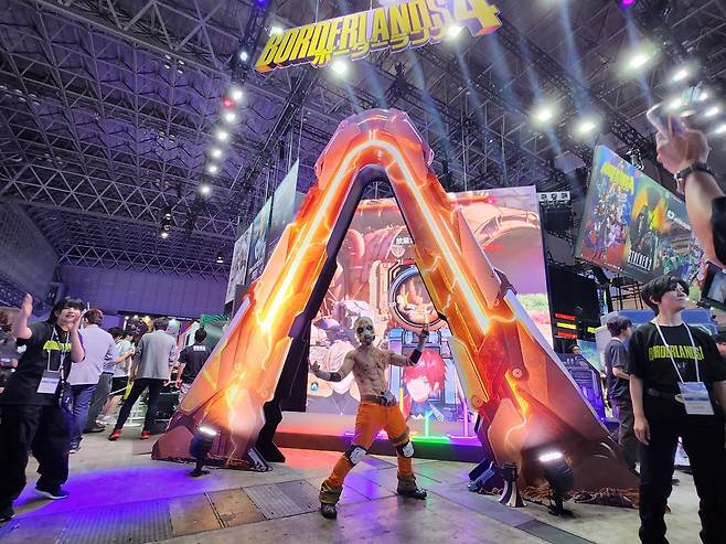 - 4관으로 입장하면 루트슈터 '보더랜드4'가 반긴다&nbsp;