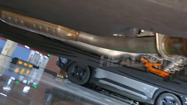 제네시스 'GV80 하이브리드' 테스트카 (출처 : 힐러TV)