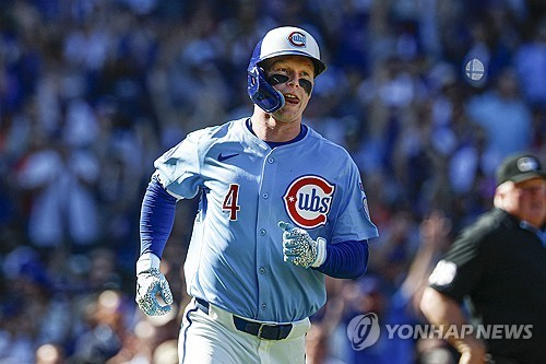 '30홈런-30도루' 클럽 회원이 된 크로-암스트롱. 사진[Imagan Images=연합뉴스]