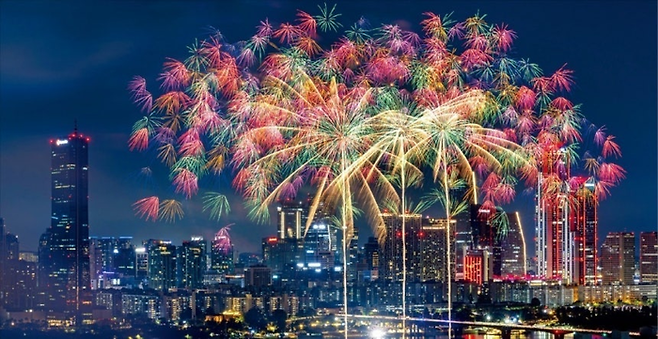 여의도 불꽃축제 전경.