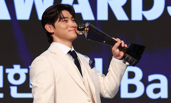 지난 2024시즌 최우수선수(MVP)를 수상한 KIA 김도영. 뉴시스