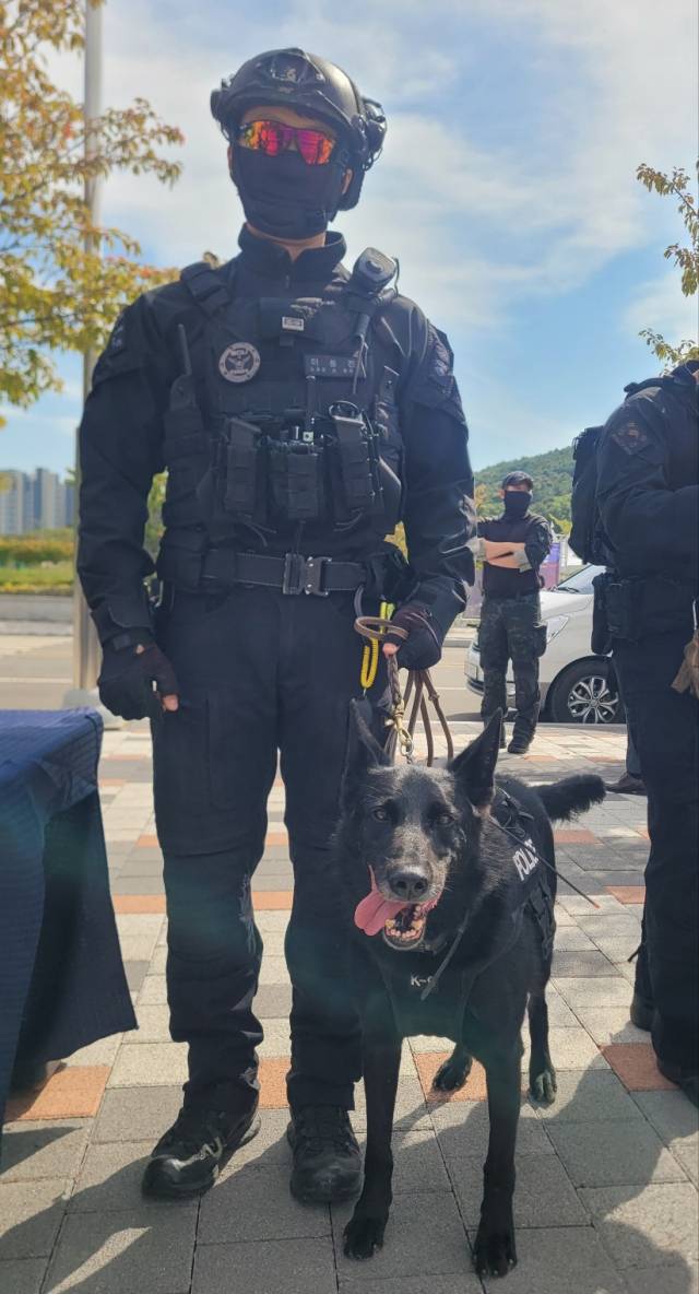 경찰특공대 폭발물 탐지견