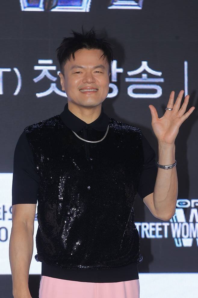 Mnet ‘월드 오브 스트릿 우먼 파이터’ 제작발표회에서 박진영의 모습. 사진=연합뉴스