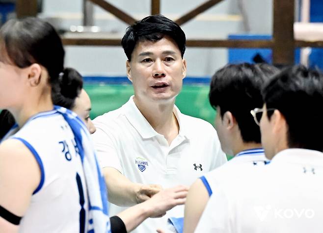 ▲ 현대건설 강성형 감독 ⓒKOVO