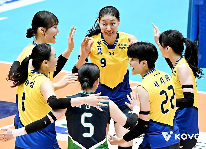 ▲ 현대건설 선수들 ⓒKOVO