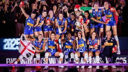 세계선수권에서 우승한 이탈리아 여자배구 대표팀 [FIVB 홈피 캡처. 재판매 및 DB 금지]