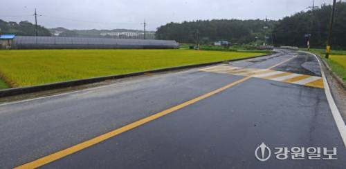 ◇7번 국도에서 양양 현남면 남애리 D리조트로 연결되는 총 2.6㎞의 도로. 2010년 이후 개설했으며 이 중 1.9㎞는 2차선 포장이 돼 있어 관광객 및 주민이 많이 활용하고 있다. 양양=권태명기자