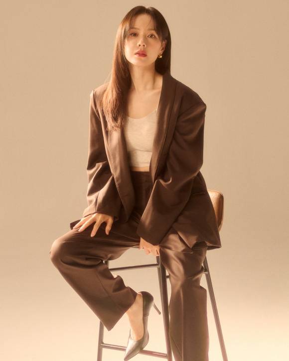 손예진은 넷플릭스 '스캔들'과 '버라이어티'로 전 세계 시청자들과 만날 예정이다. /엠에스팀엔터테인먼트