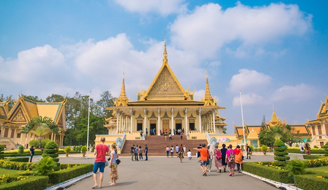 캄보디아 프놈펜 왕궁. 사진은 기사의 특정 내용과 관련 없음. 캄보디아관광청