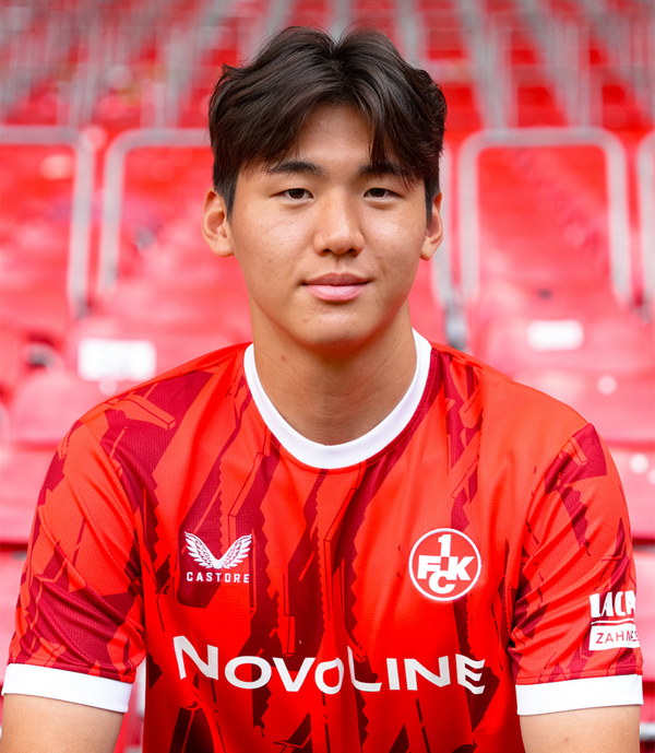 김지수(카이저슬라우테른). 카이저슬라우테른 인스타그램 캡처