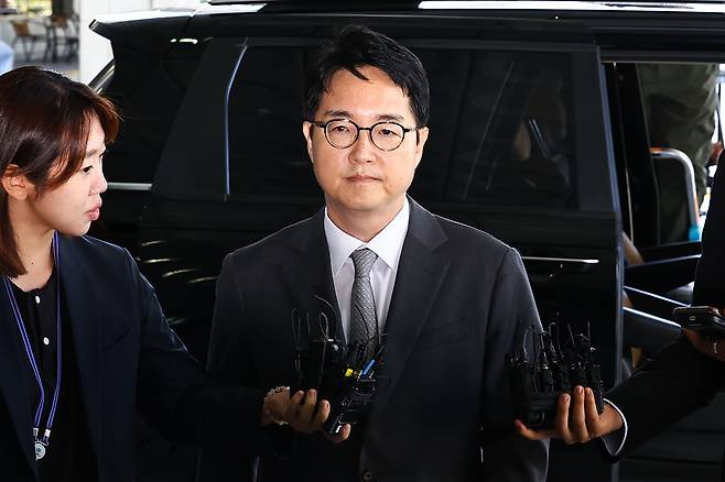 심우정 전 검찰총장이 지난 21일 서울고등검찰청에 마련된 내란 특검 사무실에 피고발인 신분으로 조사를 받기 위해 출석하고 있다. 김종호 기자