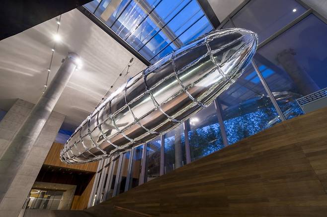 취약할 의향–메탈라이즈드 벌룬, 2015-2016, 2020 / 사진. ⓒ리움미술관