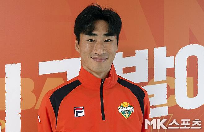 강원 FC 서민우. 사진=이근승 기자
