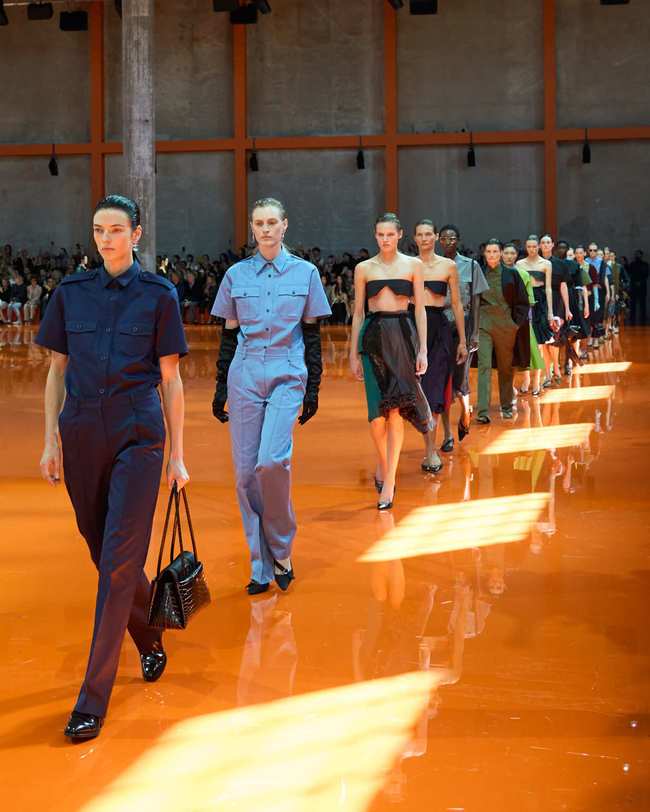 프라다(PRADA) 제공