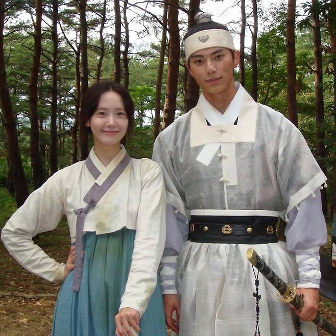 왼쪽부터 '폭군의 셰프' 연지영 역을 맡은 임윤아, 이헌 역을 맡은 이채민. 이채민 인스타그램