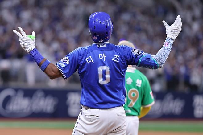 KBO리그 최초로 150타점을 밟은 삼성 디아즈는 50홈런이라는 마지막 목표를 남겨놓고 있다. 그는 “홈런도 좋지만, 팀을 직접 승리로 이끄는 타점을 더 선호한다”는 진심을 전했다.&nbsp;사진제공｜삼성 라이온즈