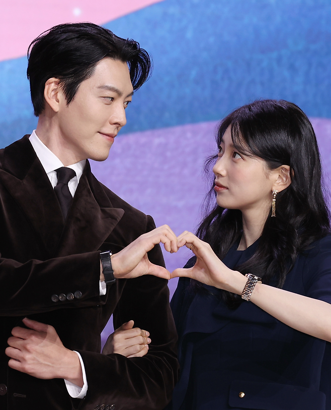 ‘다 이루어질지니’ 김우빈-수지. 연합뉴스 제공.