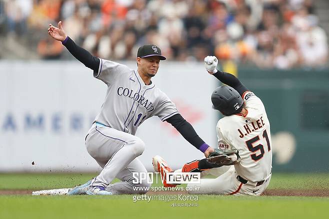 ▲ 이정후는 9월 타율을 0.315로 끌어올렸다.