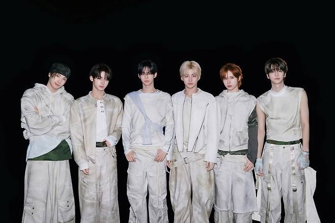 투어스. 사진 | 플레디스