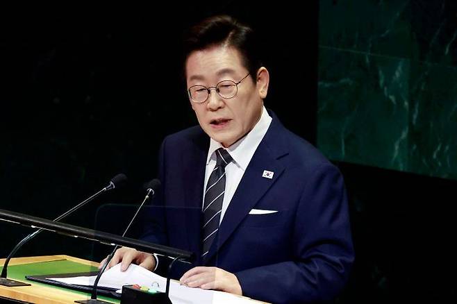 이재명 대통령이 지난 23일(현지시간) 미국 뉴욕 유엔본부에서 열린 유엔총회에서 기조연설을 하고 있다. ⓒ뉴시스