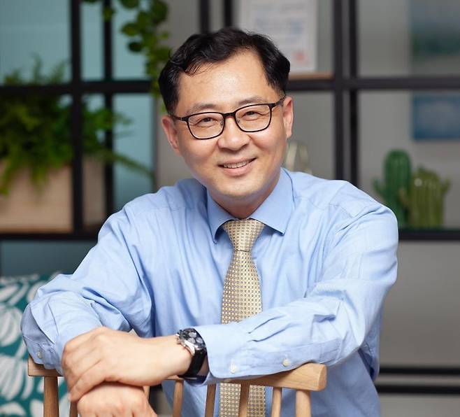 전태연 알테오젠 부사장은 29일 동아일보와의 인터뷰에서 연 매출 40조 원에 달하는 면역항암제 ‘키트루다’에 적용된 알테오젠의 피하주사(SC) 제형 플랫폼 기술에 대해 설명했다. 알테오젠 제공