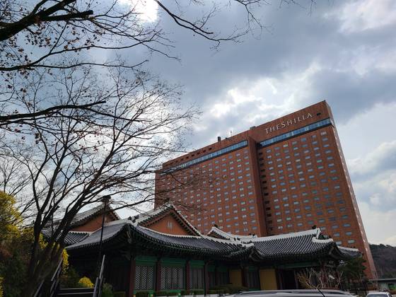 서울 장충동 호텔신라 전경. 중앙포토