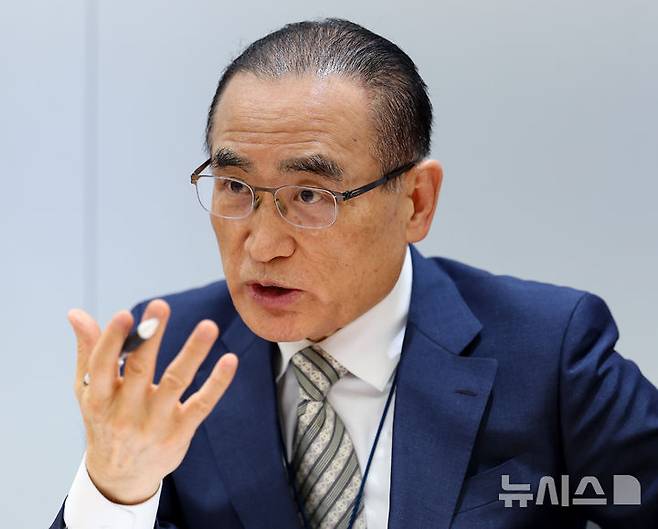 [서울=뉴시스] 고범준 기자 = 위성락 국가안보실장이 지난 29일 서울 용산 대통령실에서 출입통신사 기자들과 인터뷰를 하고 있다. (대통령실통신사진기자단) 2025.09.30. bjko@newsis.com