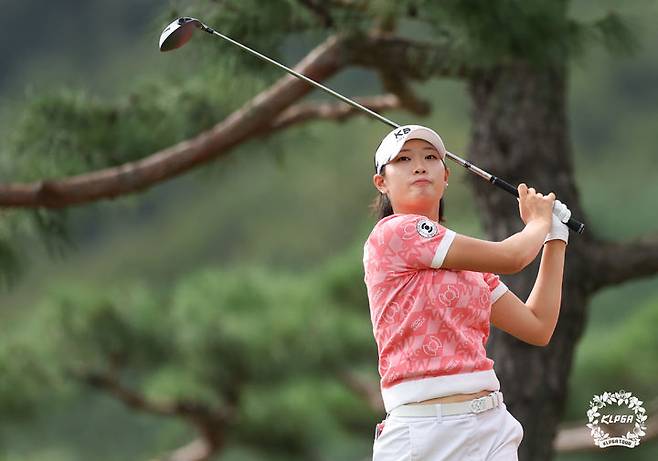 [서울=뉴시스]KLPGA 읏맨오픈 우승한 방신실. (사진=KLPGA 투어 제공)