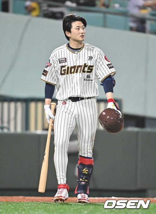 [OSEN=이석우 기자] 롯데 신윤후. 2025.09.25 / foto0307@osen.co.kr