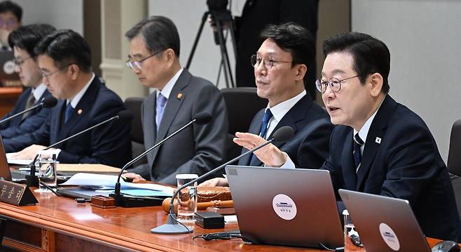 이재명 대통령이 30일 서울 용산 대통령실청사에서 열린 제44회 국무회의에서 발언 하고 있다. 2025.09.30. 대통령실사진기자단