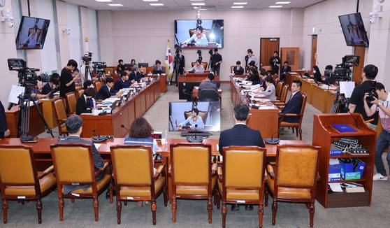 30일 서울 여의도 국회 법제사법위원회에서 조희대 대법원장 대선개입 의혹 관련 긴급현안 청문회가 열리고 있다. 뉴스1