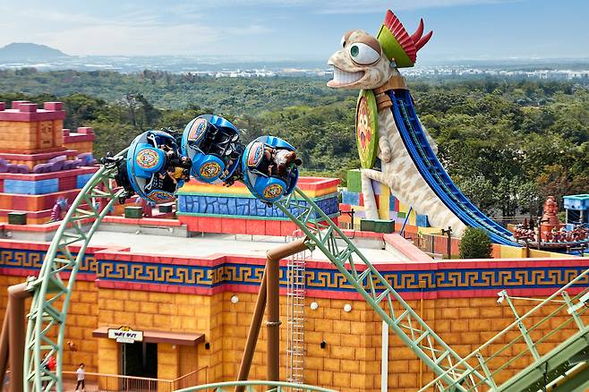 제주신화월드 신화테마파크의 오스카스핀앤범프