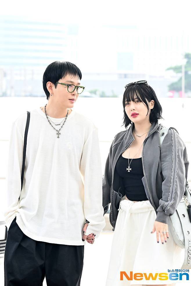 왼쪽부터 용준형 현아
