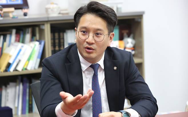 더불어민주당 전용기 의원. /이덕훈 기자