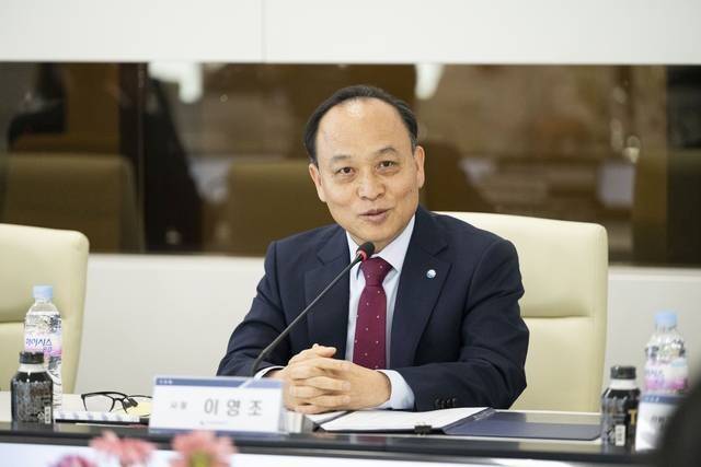 이영조 한국중부발전 사장이 지난 30일 보령 본사에서 열린 기자간담회에서 발언하고 있다. 한국중부발전 제공