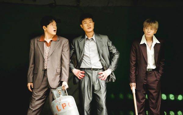 ‘추석엔 코미디’ 공식을 따르는 영화 ‘보스’. 하이브미디어코프 제공