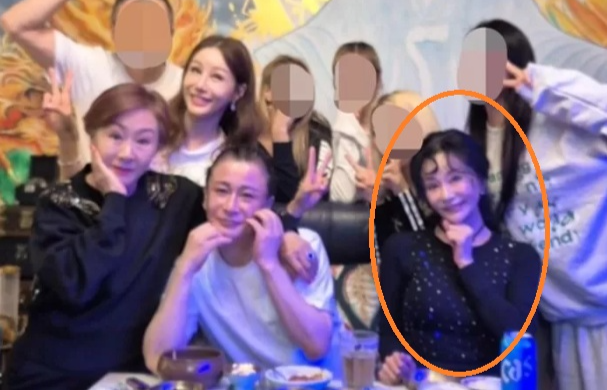 전 남편 고 전유성을 떠나보낸 가수 진미령의 근황이 전해졌다. [사진출처 = 인스타그램]