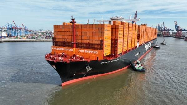 한화오션이 건조한 컨테이너선. 사진 제공=한화오션