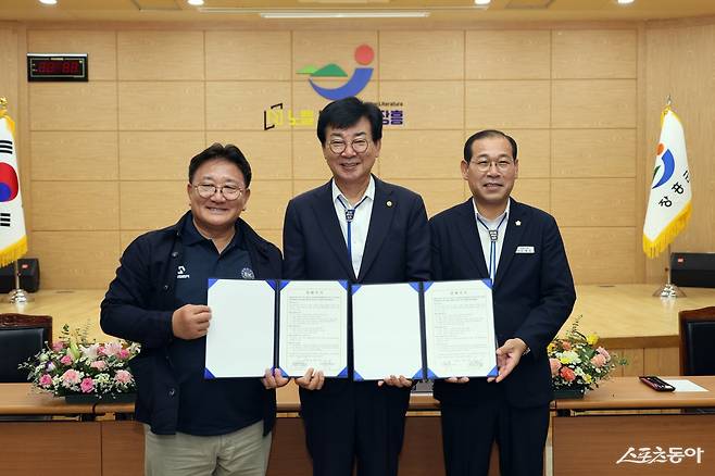 유럽한인총연합회 대표단이 최근 장흥군을 방문해 문화·경제·교육 등 다양한 분야의 교류·협력 방안을 논의했다. 사진제공=장흥군