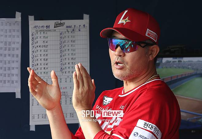 ▲ 올 시즌 비관적이었던 팀 프리뷰를 3위 확정이라는 최상의 시나리오로 바꾼 이숭용 SSG 감독 ⓒ곽혜미 기자