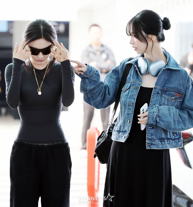 닝닝 헤나가 궁금한 카리나[★포토]