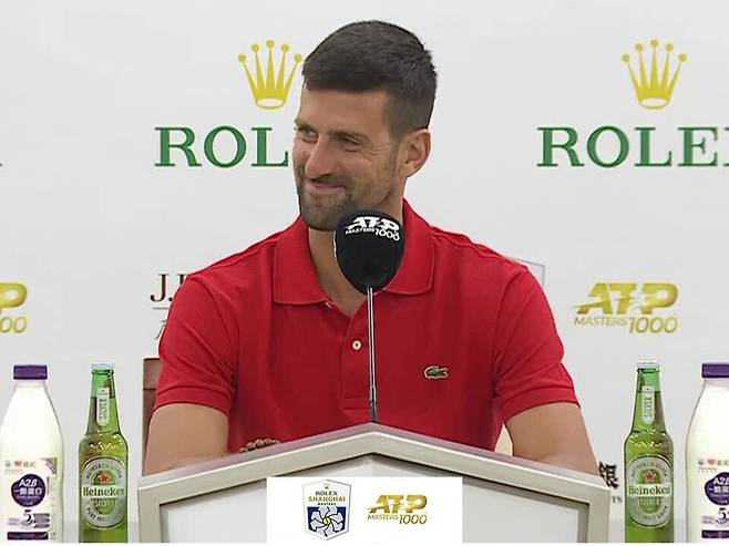 상하이 ATP 마스터스 1000에 출전한 노박 조코비치가 지난 2일 공식 기자회견을 하고 있다. 사진/대회조직위원회