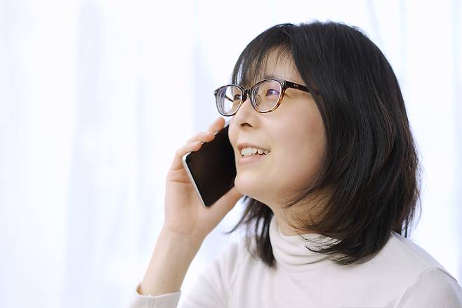 How often do you call your parents? This survey shows whether you match up