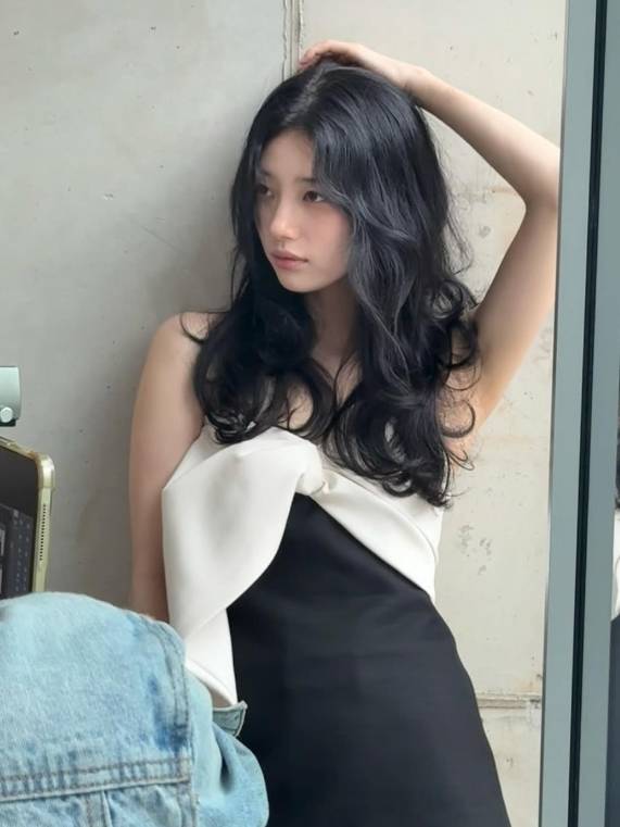 수지 소셜 미디어