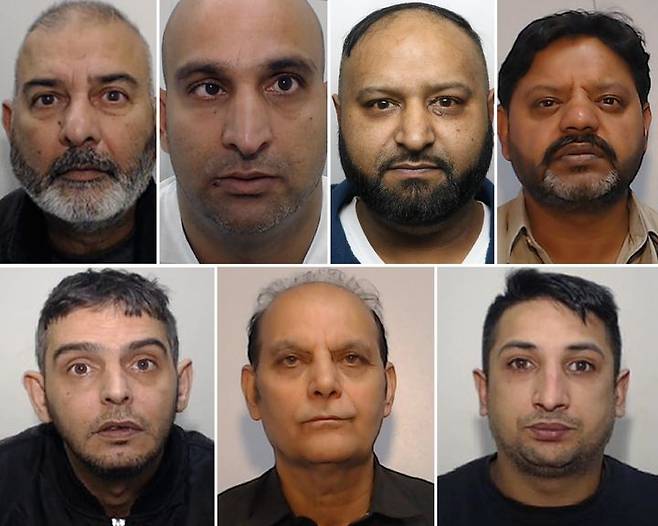 [뉴시스] 영국의 한 소도시에서 수 년 간 10대 소녀 두 명을 성 노예로 부리며 착취한 일당 7명의 모습. (사진=그레이터맨체스터 경찰) 2025.10.2 *재판매 및 DB 금지