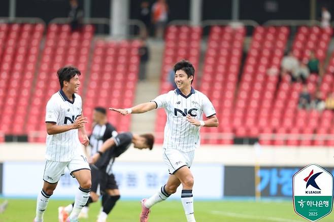 [서울=뉴시스]K리그2 서울이랜드 허용준. (사진=한국프로축구연맹 제공)