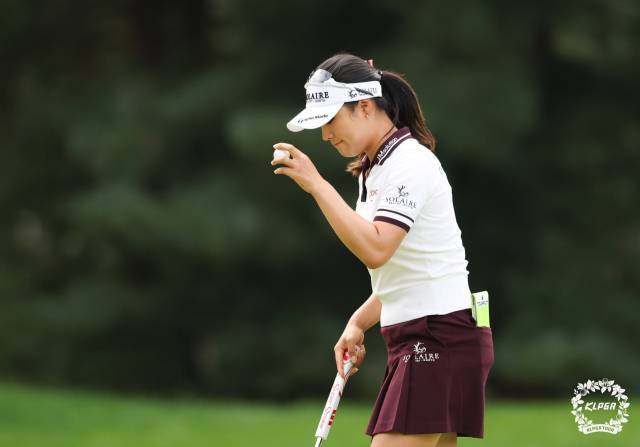 공동 8위에 오른 윤이나. 사진 제공=KLPGA